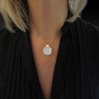 Collier Pendentif  Or Gris 18k et 2,0 carat de Diamants extrablancs.