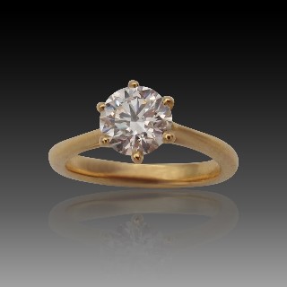 Solitaire en Or Jaune 18 Cts avec Diamant brillant 1,03 Cts F-SI1 (HRD)