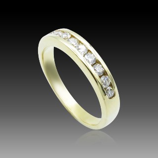 Demi Alliance diamants brillants 0,27 Cts en or jaune 18k .Taille 51.