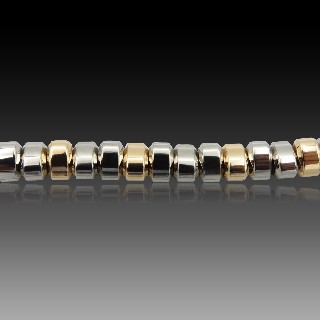 Bracelet en or 18 Cts massif 2 tons . Poids : 50,0 grs . 18 cm