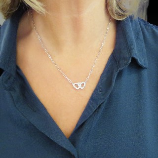 Collier Pendentif Dinh Van Or gris 18k avec Diamants double coeur R9