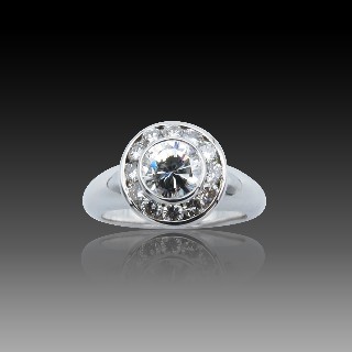 Solitaire en Or gris 18 Cts avec Diamant brillant 0,78 Cts G-VS2 + 0,60 Cts