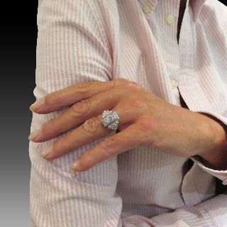 Bague style Art Déco en Or 18k avec 1,38 Cts de Diamants F-VVS