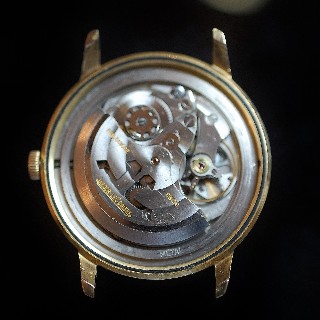 Montre Jaeger LeCoultre Vintage Geomatic Or rose 18k Automatique Vers 1960.