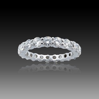 Alliance or gris 18k avec 2.20 Cts de Diamants Brillants . G-VS . Taille 51.