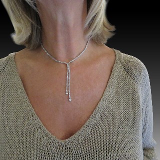 Collier Négligé en Or gris 18k avec 2,50 Cts de Diamants .qualité G-VS 