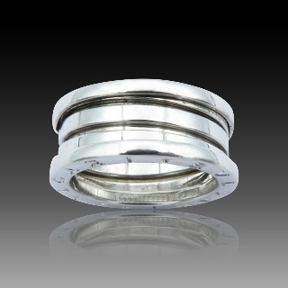 Bague Bulgari en Or Gris 18 Cts modèle "B-Zero-1" .Taille 53.  