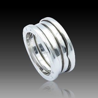 Bague Bulgari en Or Gris 18 Cts modèle "B-Zero-1" .Taille 53.  