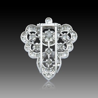 Broche Clip en Or 18k et Platine Art Déco avec 4.0 Cts de Diamants.