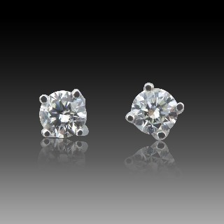 Puces d'oreilles Diamants 2 x 0.35 Cts Qualité G-SI en Or Gris 18k 