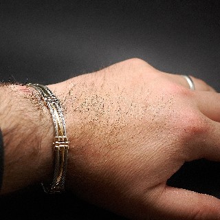 Bracelet or jaune 18k avec Pierres naturelles et diamants Bracelet or jaune 18k avec Pierres naturelles et diamants