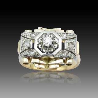 Bague Tank vintage vers 1940 en Or 18K et Platine avec roses de Diamant Bague Tank vintage vers 1940 en Or 18K et Platine avec roses de Diamant